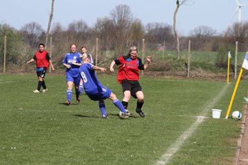 Bild 73 - Frauen am 10.4.11